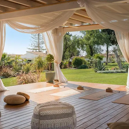 Boho Club - A Preferred