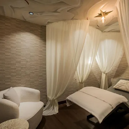 Boho Club - A Preferred 5*